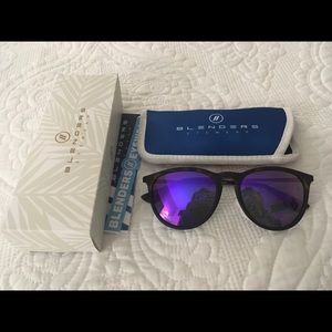 Blenders sunglasses